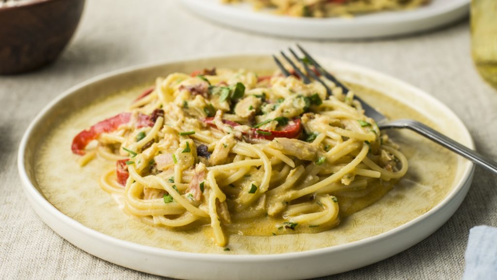 Špagety carbonara s tuňákem