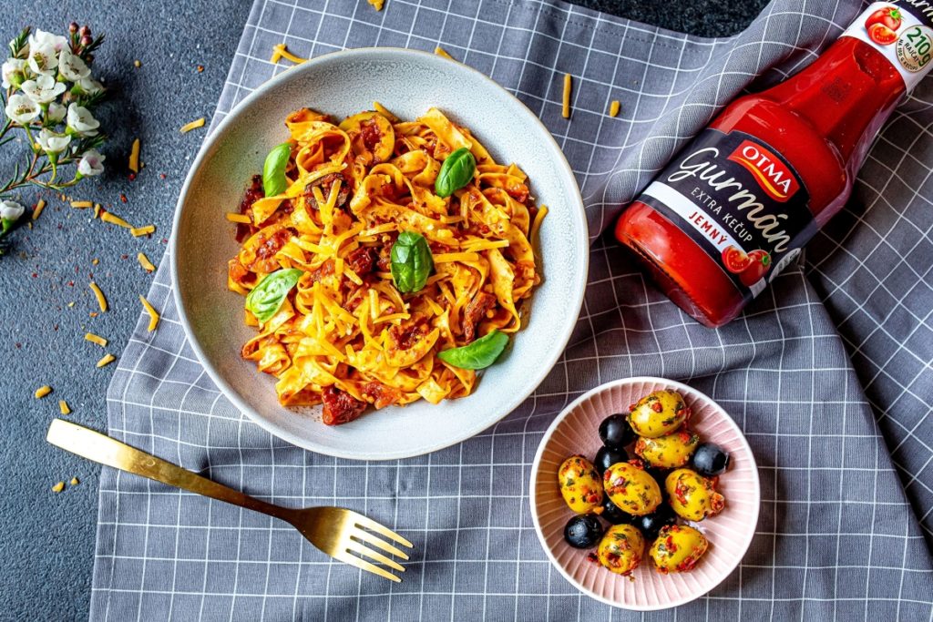 Tagliatelle s olivami