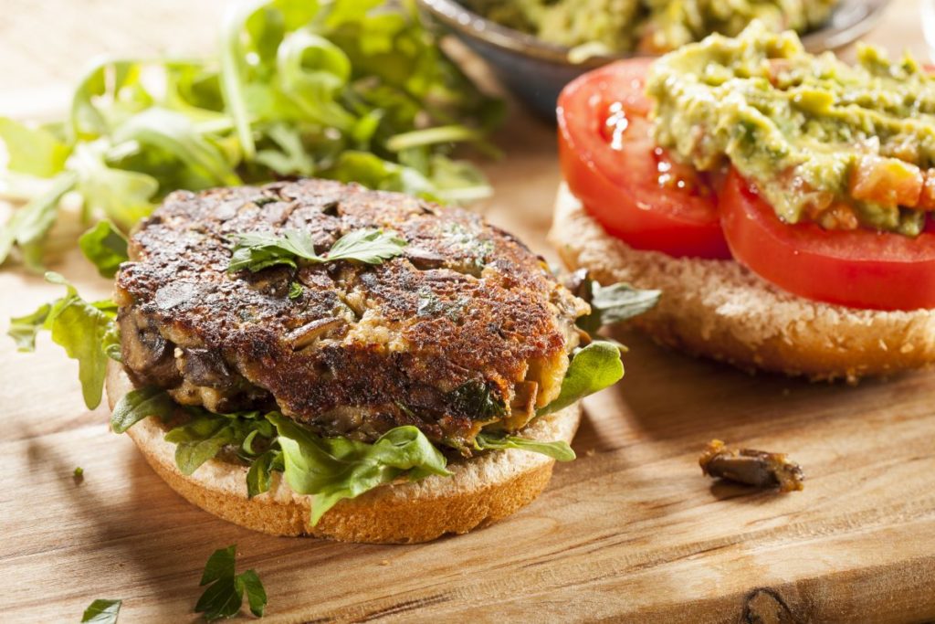 Houbový hamburger