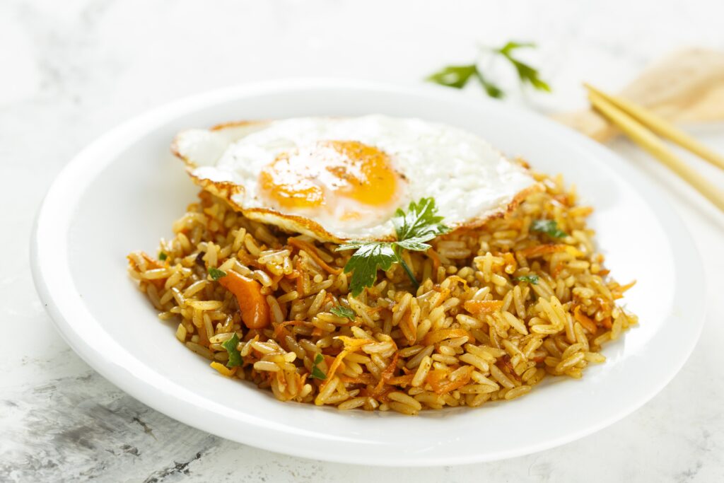 Balijské národní jídlo nasi goreng